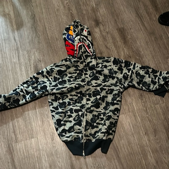 Gray bape zip up - Picture 1 of 5